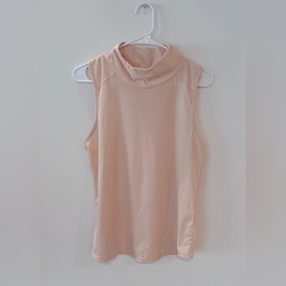 Oiselle Sleeveless Mock Top in Light Pink - size 6
